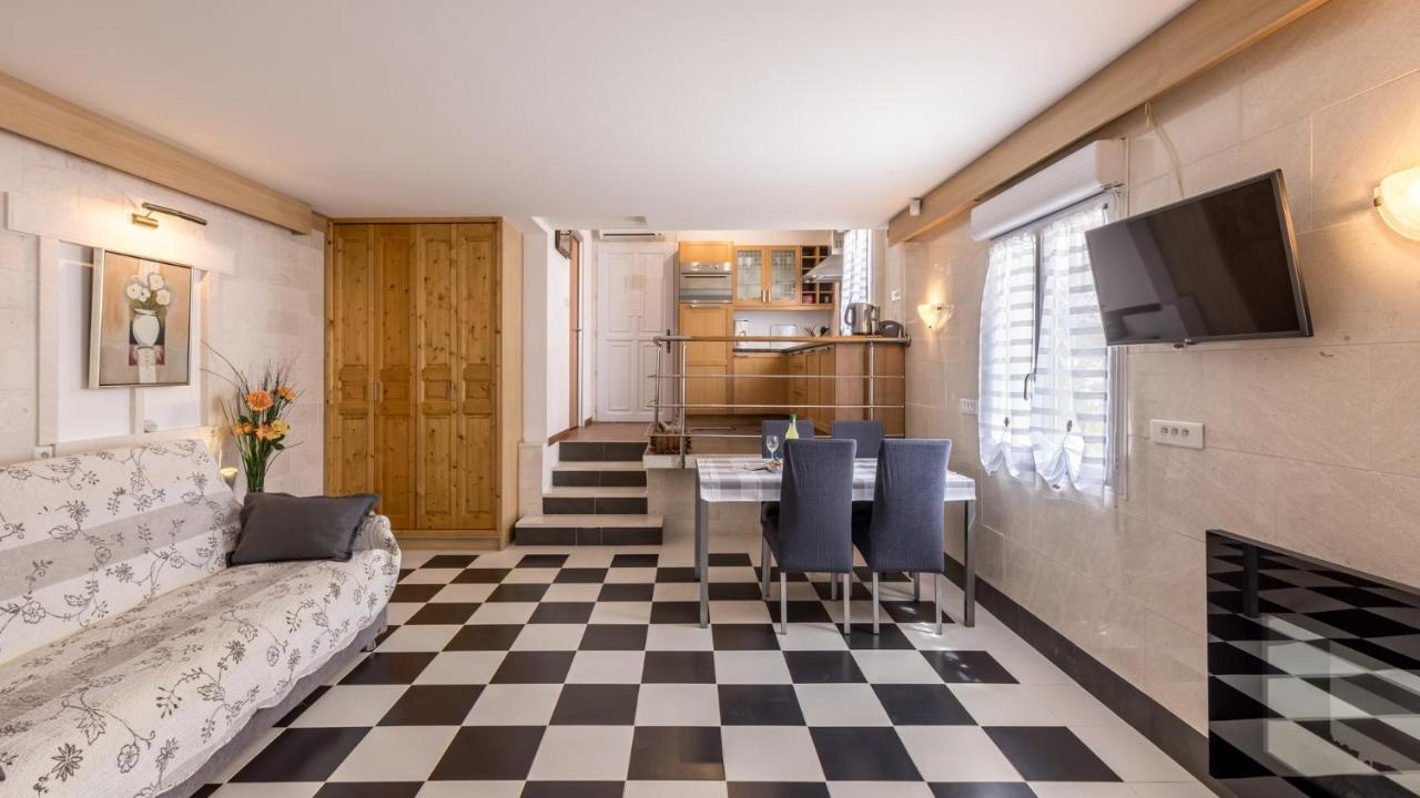 Apartments Katarina Trogir Ngoại thất bức ảnh