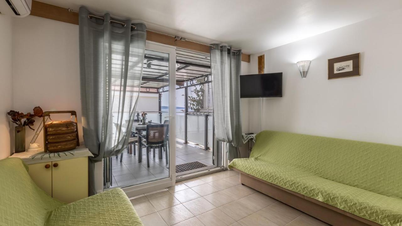 Apartments Katarina Trogir Ngoại thất bức ảnh